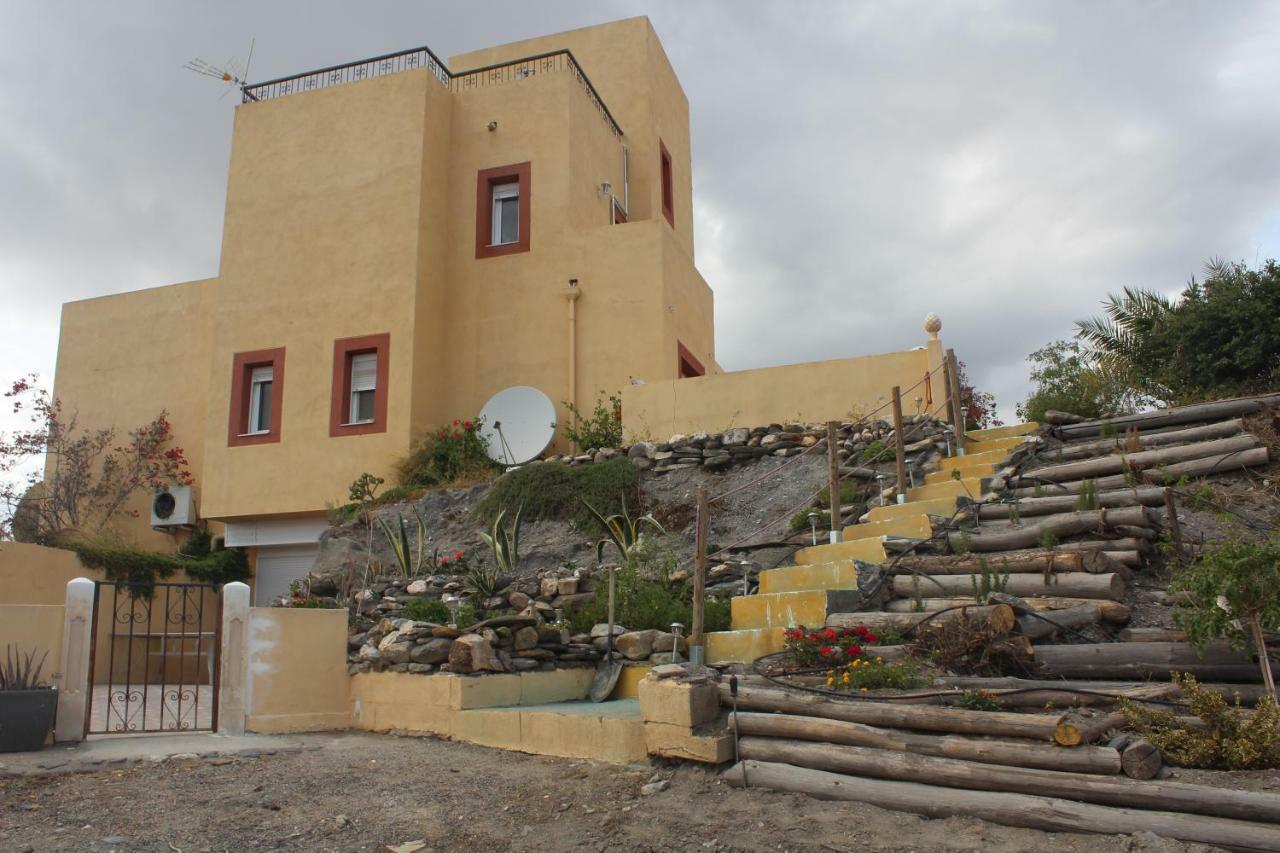 Oasis Montana Peace In Tabernas Desert المظهر الخارجي الصورة
